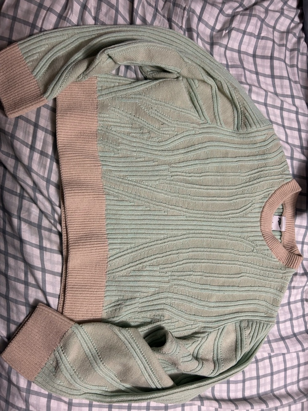 Light Mint Green Nike Yoga Crop Cable Knit Sweater with Beige Trim
